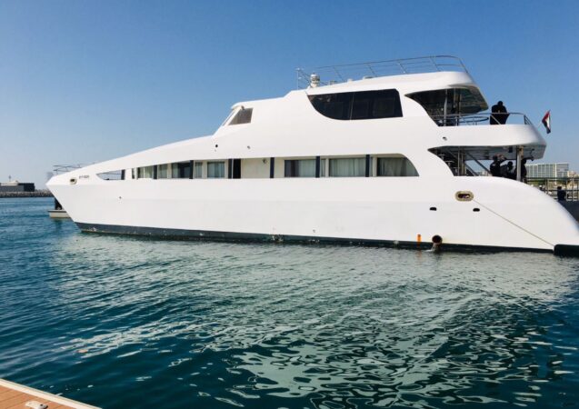 100FT Dream Yacht
