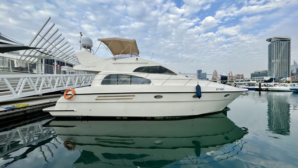42ft-yacht