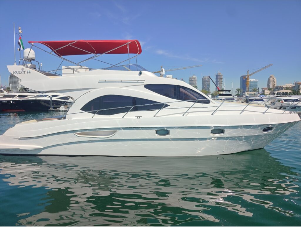 44ft MAJESTY_page-0004